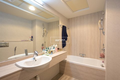 Appartement à louer à Jumeirah Lake Towers, Dubai, EAU 2 chambres, 160 m2 № 638944 - photo 12