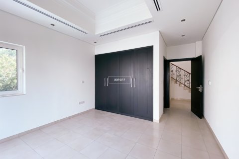 Villa itt: Al Furjan, Dubai, EAE, 4 hálószoba, 600 m², azonosító: 638946 - fénykép 8