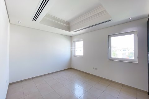Villa itt: Al Furjan, Dubai, EAE, 4 hálószoba, 600 m², azonosító: 638946 - fénykép 17