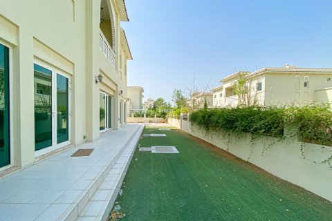 Villa itt: Al Furjan, Dubai, EAE, 4 hálószoba, 600 m², azonosító: 638946 - fénykép 24