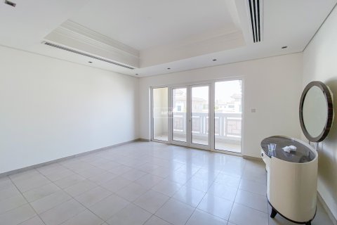 Villa itt: Al Furjan, Dubai, EAE, 4 hálószoba, 600 m², azonosító: 638946 - fénykép 15
