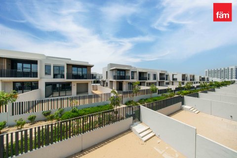 Casa urbana para arrendamento em Jebel Ali, Dubai, EAU 4 quartos, 335.9 m2 № 758422 - foto 26