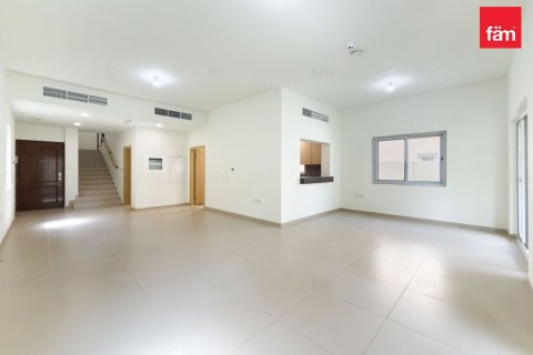 Vilă de închiriat în Dubai, EAU 3 dormitoare, 325 mp.  №758419 - poză 9