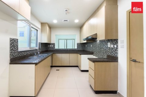 Vilă de închiriat în Dubai, EAU 3 dormitoare, 325 mp.  №758419 - poză 8