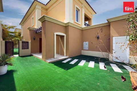 Vilă de închiriat în Dubai, EAU 3 dormitoare, 325 mp.  №758419 - poză 3