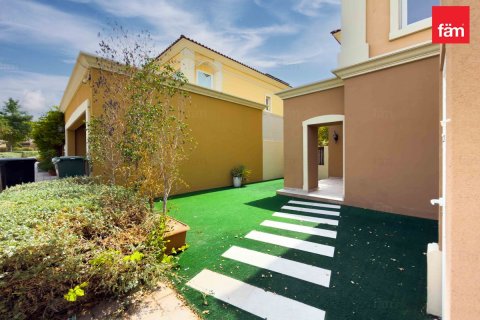 Vilă de închiriat în Dubai, EAU 3 dormitoare, 325 mp.  №758419 - poză 5