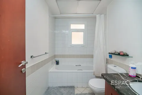 Rijtjeshuis te huur in Arabian Ranches, Dubai, VAE 3 slaapkamers, 279 vr.m., nr 661314 - foto 7