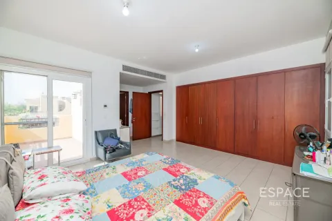 Rijtjeshuis te huur in Arabian Ranches, Dubai, VAE 3 slaapkamers, 279 vr.m., nr 661314 - foto 12