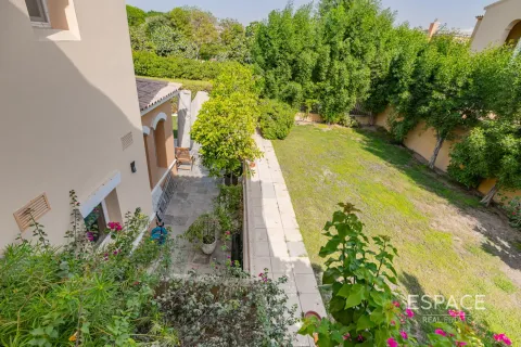 Rijtjeshuis te huur in Arabian Ranches, Dubai, VAE 3 slaapkamers, 279 vr.m., nr 661314 - foto 15