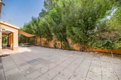 Rijtjeshuis te huur in Arabian Ranches, Dubai, VAE 3 slaapkamers, 279 vr.m., nr 661314 - foto 17