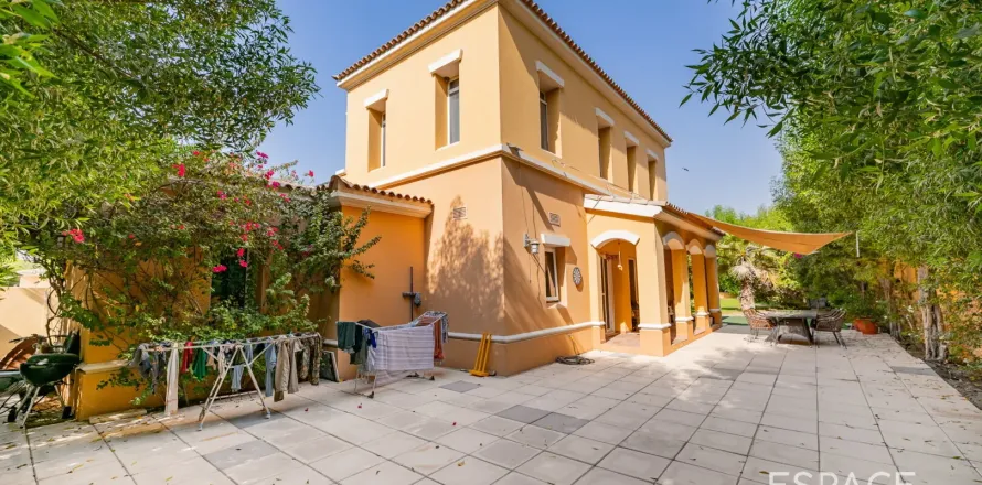 Rijtjeshuis in Arabian Ranches, Dubai, VAE 3 slaapkamers, 279 vr.m. nr 661314