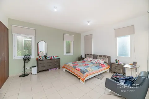 Rijtjeshuis te huur in Arabian Ranches, Dubai, VAE 3 slaapkamers, 279 vr.m., nr 661314 - foto 11