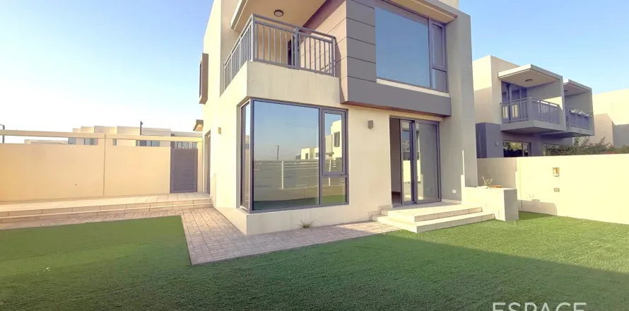 Townhouse i Dubai Hills Estate, Dubai, UAE 4 soveværelser, 229 kvm № 661311