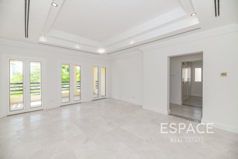 Villa til leie i Meadows, Dubai, Emiratene 5 soverom, 489 kvm Nr. 661308 - Foto 11