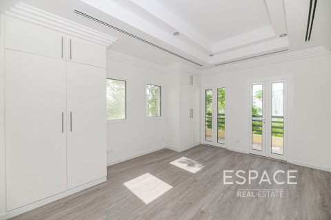Villa til leie i Meadows, Dubai, Emiratene 5 soverom, 489 kvm Nr. 661308 - Foto 13