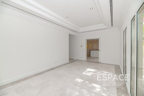 Villa til leie i Meadows, Dubai, Emiratene 5 soverom, 489 kvm Nr. 661308 - Foto 4