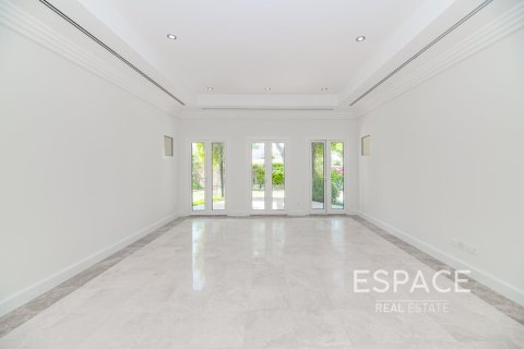 Villa til leie i Meadows, Dubai, Emiratene 5 soverom, 489 kvm Nr. 661308 - Foto 2