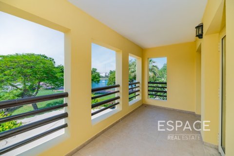 Villa til leie i Meadows, Dubai, Emiratene 5 soverom, 489 kvm Nr. 661308 - Foto 16