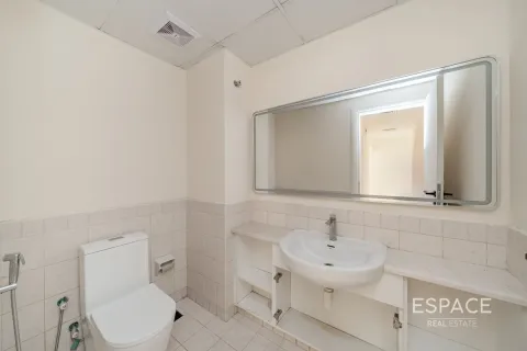 Villa para arrendamento em Meadows, Dubai, EAU 5 quartos, 371 m2 № 661309 - foto 14