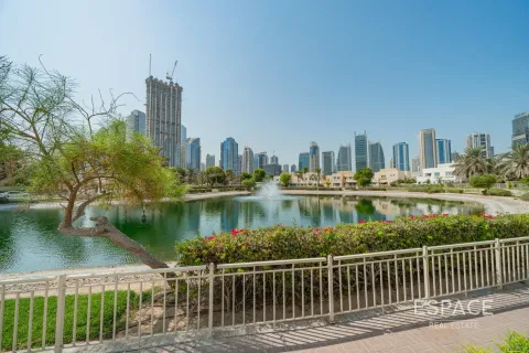 Villa para arrendamento em Meadows, Dubai, EAU 5 quartos, 371 m2 № 661309 - foto 12