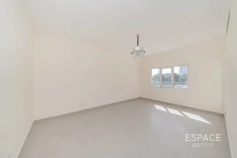 Villa para arrendamento em Meadows, Dubai, EAU 5 quartos, 371 m2 № 661309 - foto 15