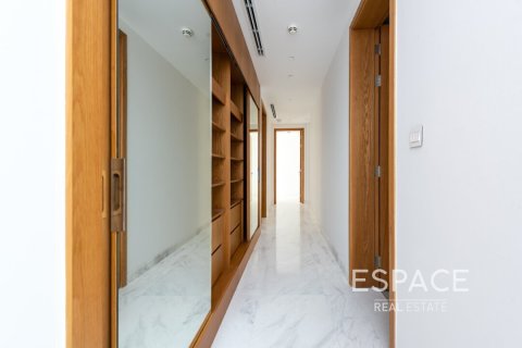 Apartment in Jumeirah Beach Residence, Dubai, UAE 3 bedrooms, 242 sq.m. № 650065 - photo 8