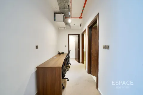 Office in Business Bay, Dubai, UAE 122 sq.m. № 650062 - photo 11