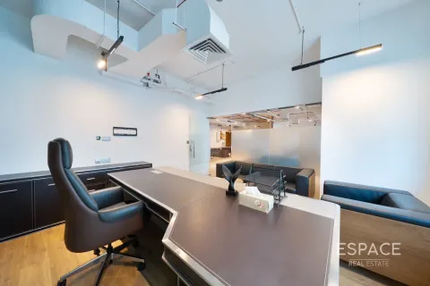 Office in Business Bay, Dubai, UAE 122 sq.m. № 650062 - photo 7