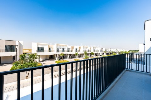 Kaupunkipientalo Dubai South (Dubai World Central), Arabiemiraatit 3 makuuhuonetta, 193.14533700 m2 № 651009 - kuva 26