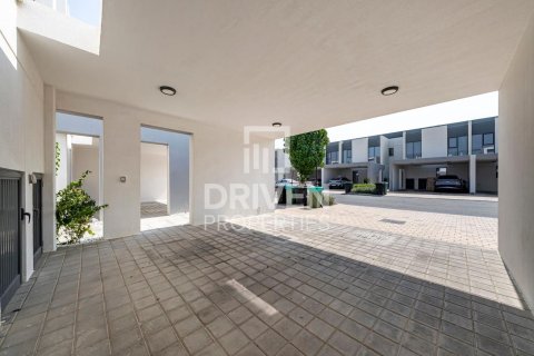 Rijtjeshuis te huur in Dubai Land, Dubai, VAE 3 slaapkamers, 181 vr.m., nr 655222 - foto 25