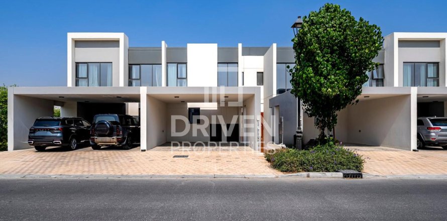 Rijtjeshuis in Dubai Land, Dubai, VAE 3 slaapkamers, 181 vr.m. nr 655222