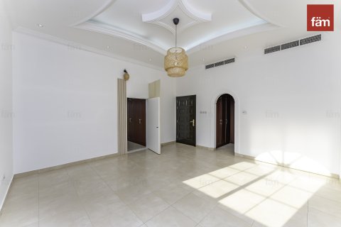 Villa te huur in Al Barsha, Dubai, VAE 6 slaapkamers, 129.5 vr.m., nr 679965 - foto 20