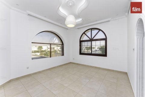 Villa te huur in Al Barsha, Dubai, VAE 6 slaapkamers, 129.5 vr.m., nr 679965 - foto 22