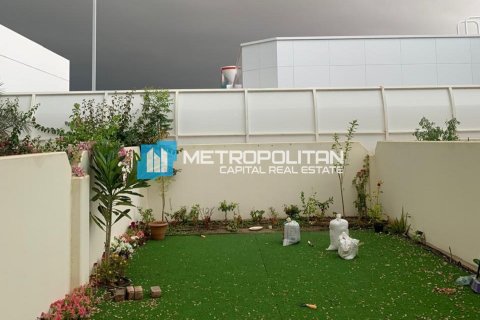 Kuća u nizu u Al Reef, Abu Dhabi, UAE 2 spavaćih soba, 117.2 m2 Br. 694967 - fotografija 2