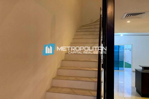 Kuća u nizu u Al Reef, Abu Dhabi, UAE 2 spavaćih soba, 117.2 m2 Br. 694967 - fotografija 9