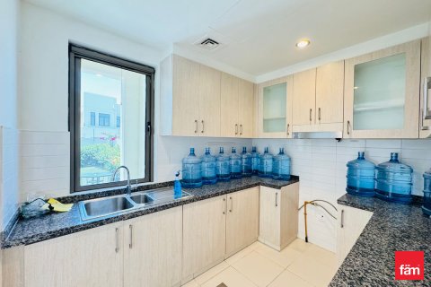 Üürile anda villa asukohaga Reem, Dubai, AÜE: 3 magamistoaga, 295.1 m² Nr 709860 - pilt 6