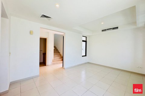 Üürile anda villa asukohaga Reem, Dubai, AÜE: 3 magamistoaga, 295.1 m² Nr 709860 - pilt 2