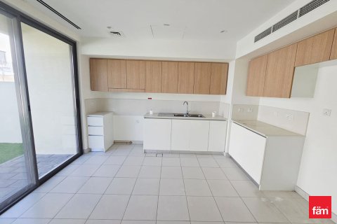 Vila di Dubai, UEA 4 kamar tidur, 283.7 m2 nomor 717998 - foto 4