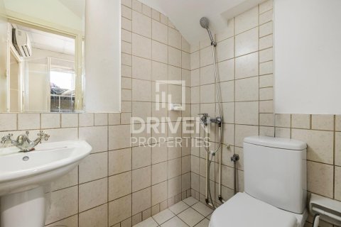 Villa in Meadows, Dubai, UAE 4 bedrooms, 559 sq.m. № 655497 - photo 21