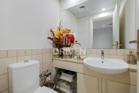 Villa in Meadows, Dubai, UAE 4 bedrooms, 559 sq.m. № 655497 - photo 19