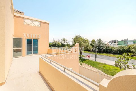 Βίλα σε Dubai Sports City, ΗΑΕ 4 υπνοδωμάτια, 350 τ.μ. Αρ. 655499 - φωτογραφία 16