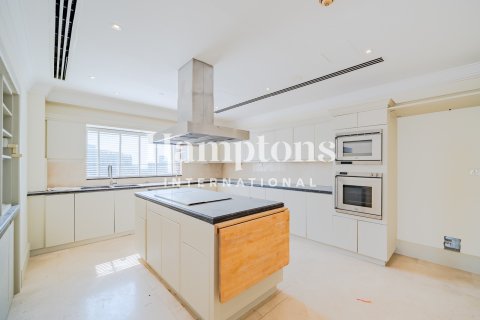 Dvīņu māja Jumeirah Beach Residence, Dubaijā, AAE 5 istabas, 585.91971137 m2 Nr. 662179 - attēls 17