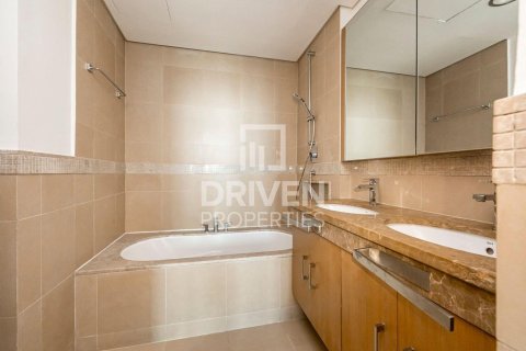 Apartament në Downtown Dubai (Downtown Burj Dubai), Dubai, Emiratet e Bashkuara Arabe 2 dhoma gjumi, 129.32 m2. № 746714 - Foto 18