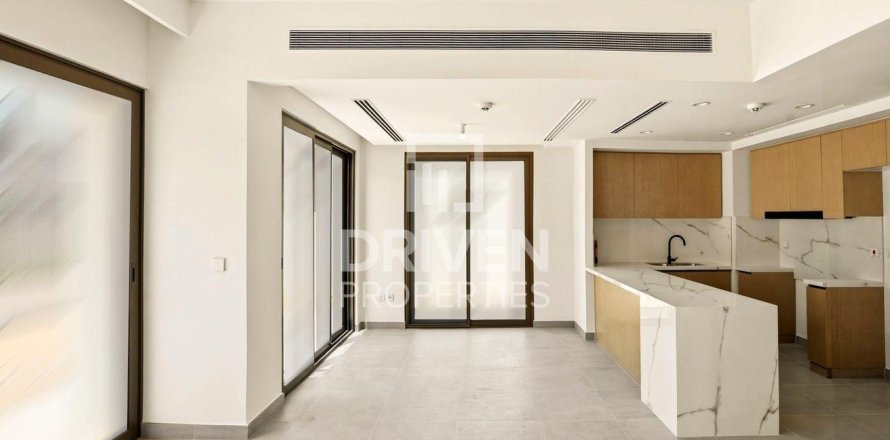 Kuća u nizu u gradu Dubai Land, Dubai, UAE 4 spavaće sobe, 252.6 m2 Br. 746715