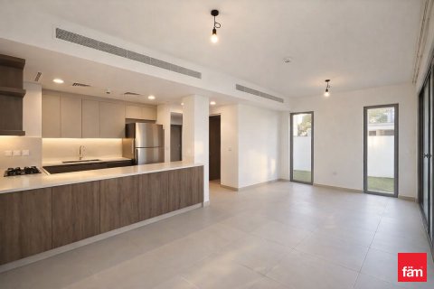 Villa til leie i Tilal Al Ghaf, Dubai, Emiratene 4 soverom, 201.3 kvm Nr. 699667 - Foto 2