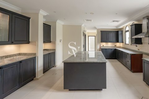 Üürile anda villa asukohaga Palm Jumeirah, Dubai, AÜE: 6 magamistoaga, 1242 m² Nr 699651 - pilt 19