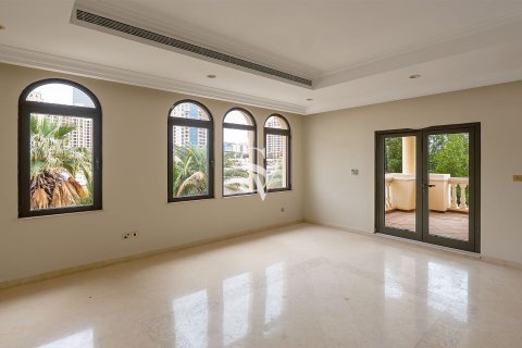 Üürile anda villa asukohaga Palm Jumeirah, Dubai, AÜE: 6 magamistoaga, 1242 m² Nr 699651 - pilt 9