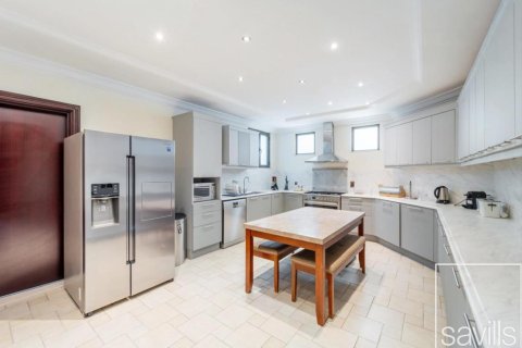 Vilă de închiriat în Palm Jumeirah, Dubai, EAU 5 dormitoare, 685 mp.  №641045 - poză 13