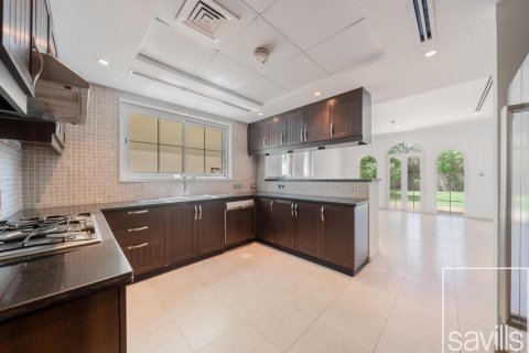 Jumeirah Park、Dubai、UAE にあるヴィラの賃貸物件 3ベッドルーム、700 m2、No641047 - 写真 8