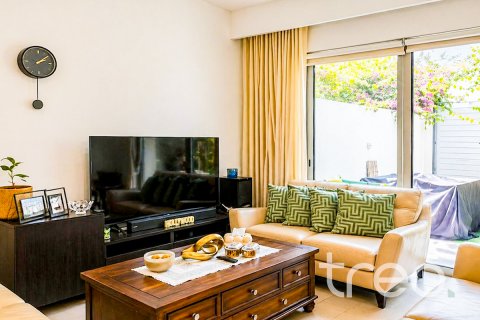 Városi lakóépület itt: Arabian Ranches 2, Dubai, EAE, 3 hálószoba, 184.69 m², azonosító: 733299 - fénykép 2